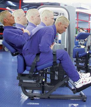 "Nautilus Lower Back"  F3 oder F5
<br />Beispiel Eisenhauer-Training (Kette in Norddeutschland)