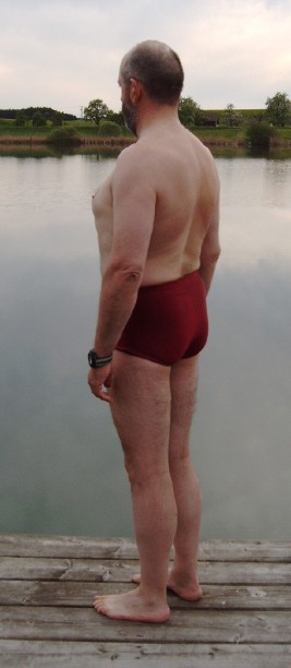 Meine "neue" Haltung nach Reha in Bad Salzungen und 4 Monaten Korsett ca. 20h/d